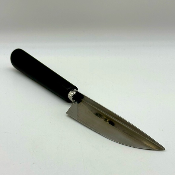 The Pampered Chef Kitchen The Pampered Chef V Shaped Cutter 16